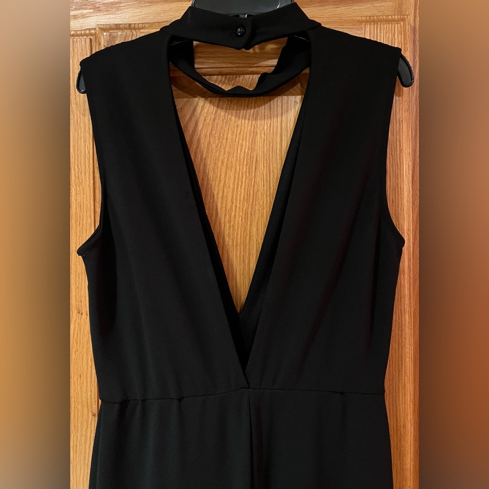 Windsor Black Deep V-Neck & Deep V-Back Cropped Wide Leg Jumpsuit Size Medium - Picture 6 of 7